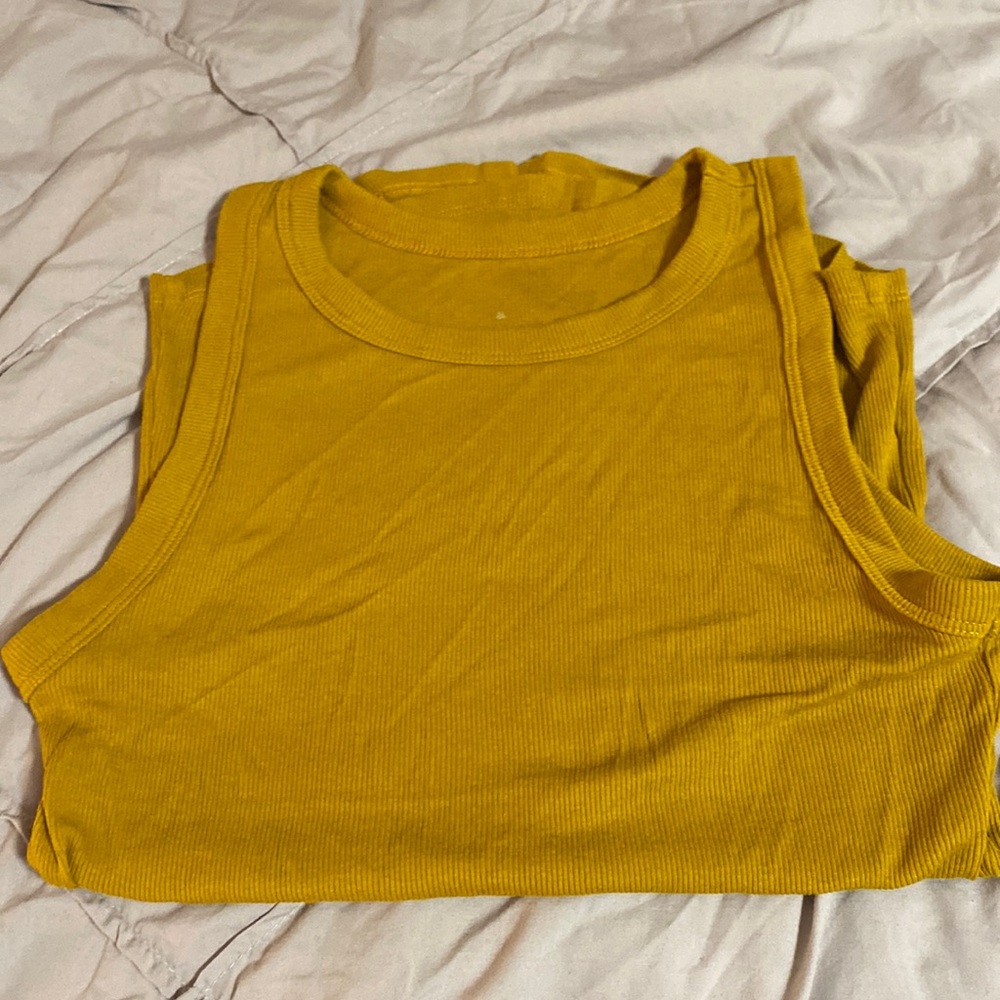 Ribbed Tank